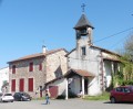 Parking de l'église d'Urdos.