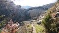 Passerelle sur le Doux et maisonnette de Clauzel Passerelle sur le Doux et maisonnette de Clauzel