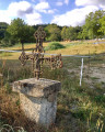 Petite croix de fer ouvragée ... Petite croix de fer ouvragée ...