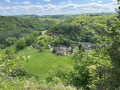 Point de vue sur la vall&eacute;e de la Lesse