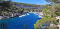 Between sea and limestone: a gentle circular to the Calanque de Port-Miou Entre mer et calcaire : boucle douce vers la Calanque de Port-Miou