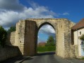 Porte Saint-Rémy à Bourg-le-Roi