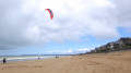 Préparation d'une séance de kite-surf