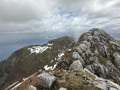 L'arête finale avec le Grammont à gauche en arrière-plan