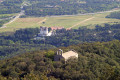 La chapelle Saint Laurent-du-Mont depuis le Parc de Valmy