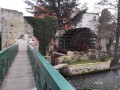 Le Thor und das Schloss von Thouzon