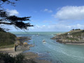 Sortie d'un bateau de p&ecirc;che par le chenal