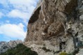 Sous la falaise