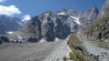 Sur le fil de la crête de la Moraine, à gauche le Glacier Noir et à droite le Ravin de l'Encoula Sur le fil de la crête de la Moraine, à gauche le Glacier Noir et à droite le Ravin de l'Encoula