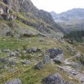 Sur le sentier en contrebas de la Cabane de Gioberney Sur le sentier en contrebas de la Cabane de Gioberney