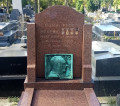 Tombe de Gilbert-M&eacute;d&eacute;ric V&eacute;dy