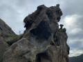 Un rocher fantomatique
