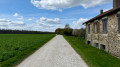 Une belle maison, et beau chemin