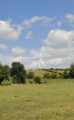 Des éoliennes aux Escarits au départ de Salles-Curan