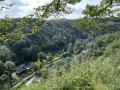 Une vue époustouflante sur la vallée de l'Ourthe