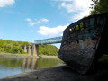 Viaduc et son épave