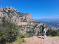Rundwanderung vom Kloster Montserrat zum Aussichtspunkt Mont St. Jeroni Boucle depuis le monastère de Montserrat jusqu'au belvédère mont St Jeroni