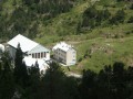 Vue sur le refuge en contrebas