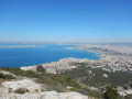 Pas de la Demi-Lune et trois grottes autour de Marseilleveyre