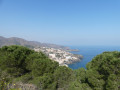 Le Cap Cerbère et la frontière espagnole depuis la Plage de Peyrefite