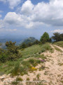 Vue sur la crête depuis le piste DFCI