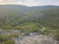 vue  sur la route en arrondi a atteindre