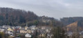 Vue sur le château de Septfontaines et son église