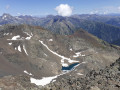 Vue sur le lac de Mal Cros depuis le sommet du Vieux-Chaillol Vue sur le lac de Mal Cros depuis le sommet du Vieux-Chaillol