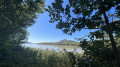 Vue sur le lac depuis le chemin entre les points (1) et (2)