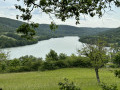 Vue sur le lac du Causse