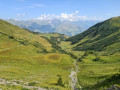 Vue sur le vallon où coule le ruisseau des Frasses Vue sur le vallon où coule le ruisseau des Frasses
