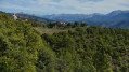 Vue sur le vieux village d'Aiglun