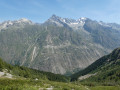 Vue sur les pics environnants Vue sur les pics environnants
