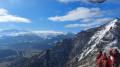 Vue sur les Pyrènées depuis le Pic d'Alian. À droite l'arête Est du Pic Pibeste Vue sur les Pyrènées depuis le Pic d'Alian. À droite l'arête Est du Pic Pibeste