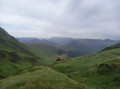 Vue sur sommets et vall&eacute;e au niveau de la premi&egrave;re mont&eacute;e
