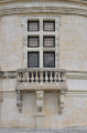Vue sur une fenêtre du chateau de Grignan