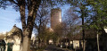 Vue vers l'Ouest à l'entrée du cimetière du Montparnasse